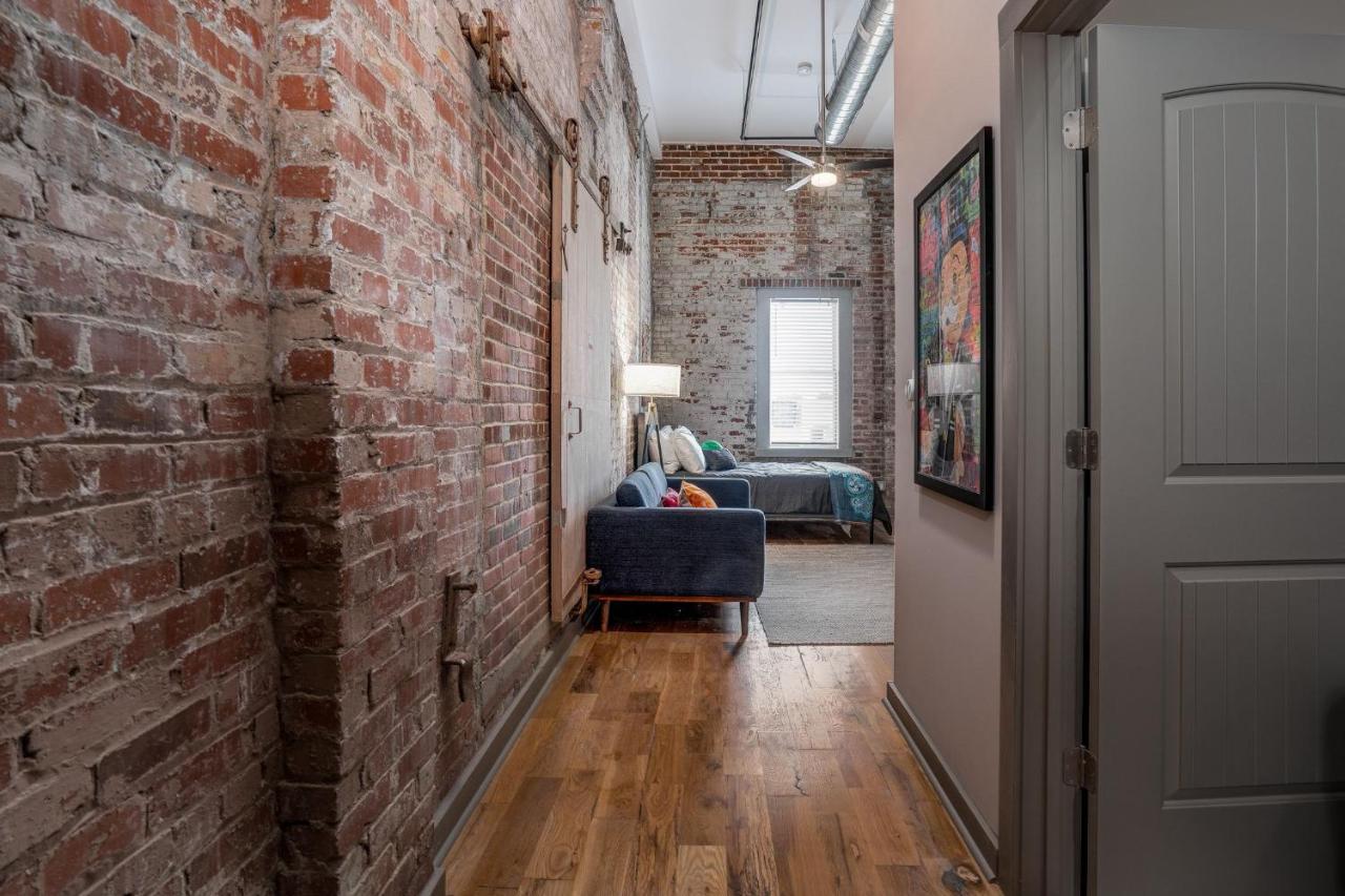 The Davis Lofts At Main Street - Unit 3D Daire Rocky Mount Dış mekan fotoğraf