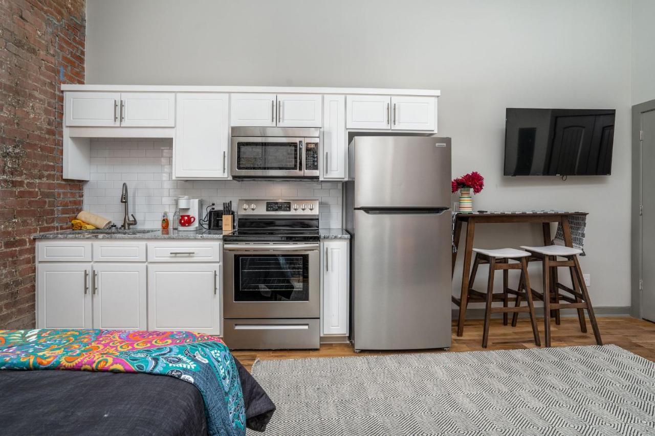 The Davis Lofts At Main Street - Unit 3D Daire Rocky Mount Dış mekan fotoğraf